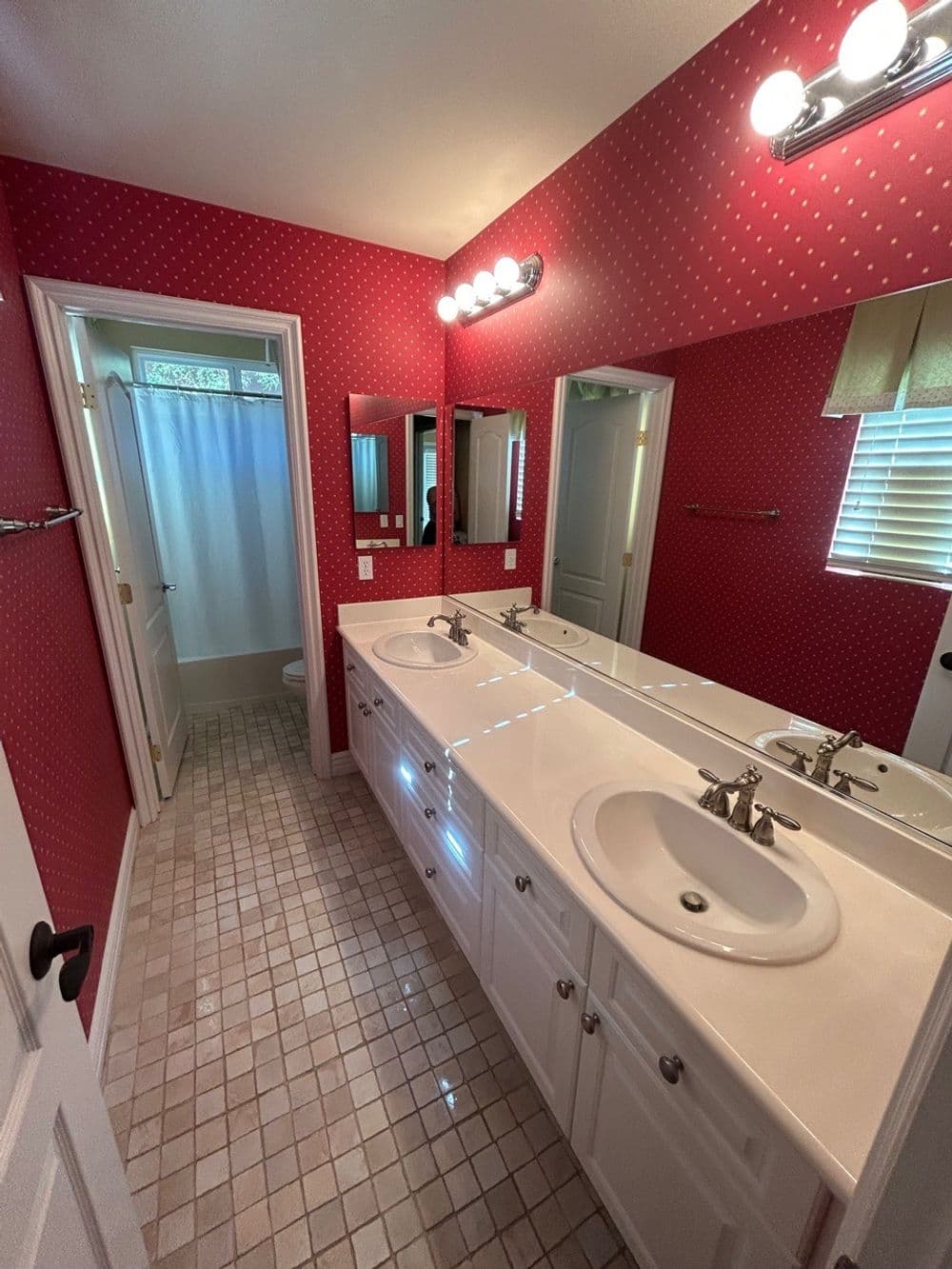 Gallery photos for Spotless Move-Out Clean for a Realtor's Listing: Image #3