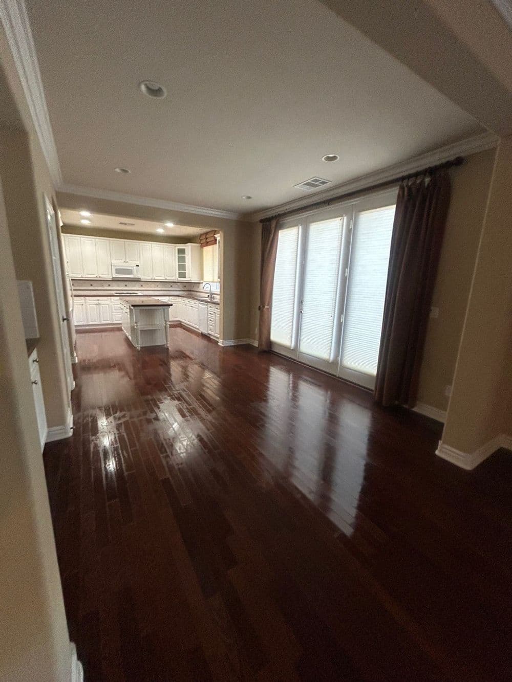 Gallery photos for Spotless Move-Out Clean for a Realtor's Listing: Image #4